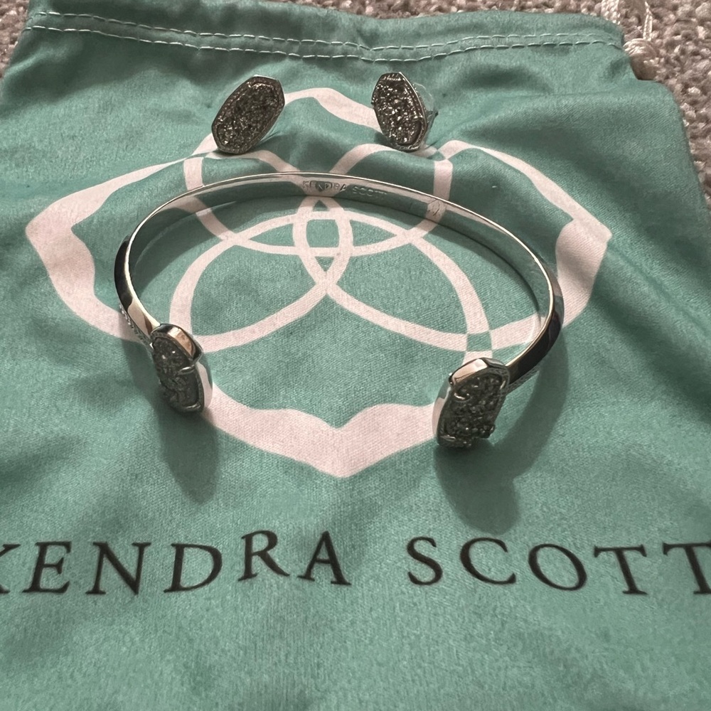KENDRA SCOTT Jewelry set(ear rings and cuff) - Picture 2 of 5